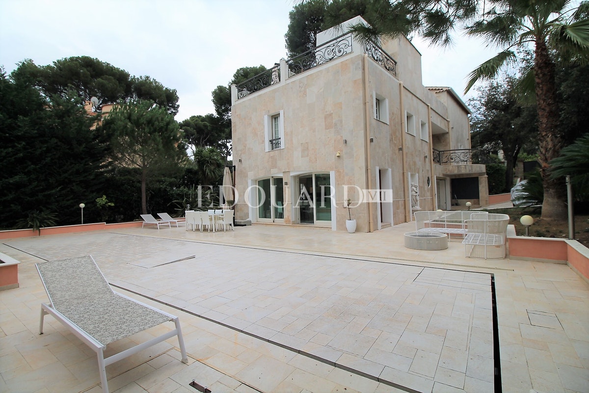 Villa France | Completely Refurbished With Pink Marble Covered Up Facade, Retractable Swimming Pool, Internal Lift, Spectacular Solarium<span>In Roquebrune-Cap-Martin