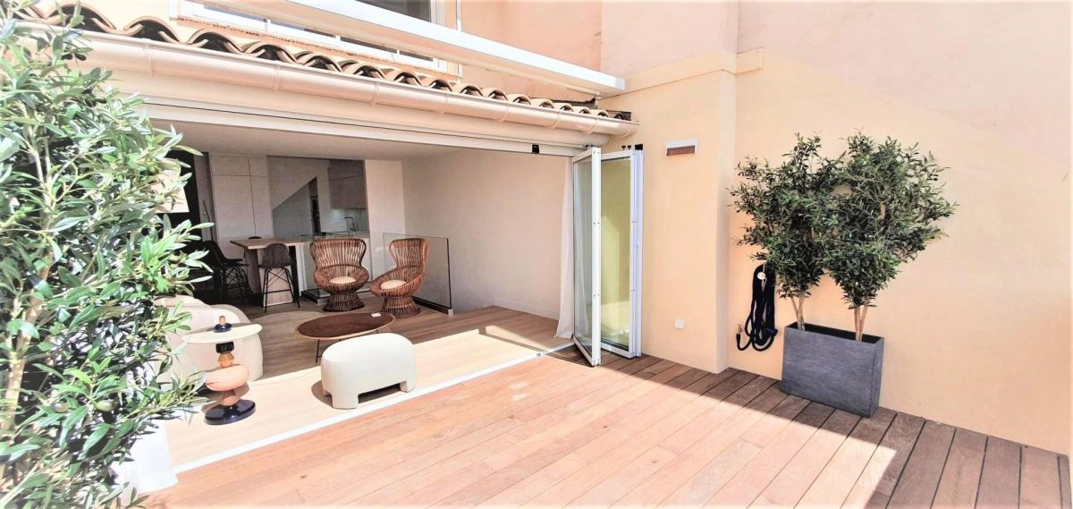 3 Bedrooms Apartment With Sea View - Cannes<span>In CANNES
