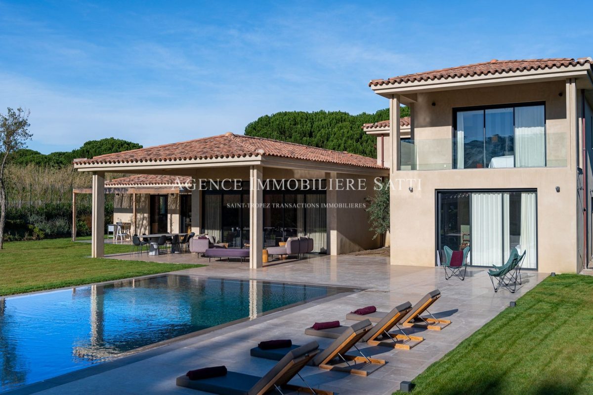 Location Saisonnière Villa 8 Pièce(S)<span>À Saint-Tropez