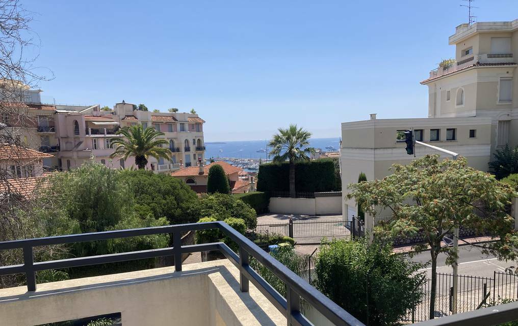 Cannes Centre Bas Petit Juas Villa Refait T6 Vue Mer 200M2 Roof Top Piscine<span>À CANNES