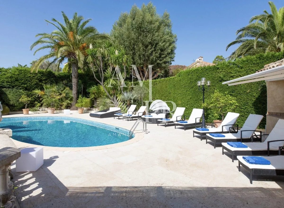 Cannes Super Cannes - Villa De 355 M2 - Piscine - Vue Mer Panoramique - 15 Personnes<span>À Vallauris