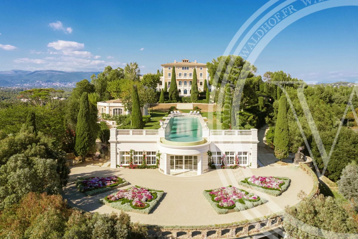 Château De 2200M2 Avec Vue Panoramique À 360° Sur La Ville De Cannes<span>À CANNES