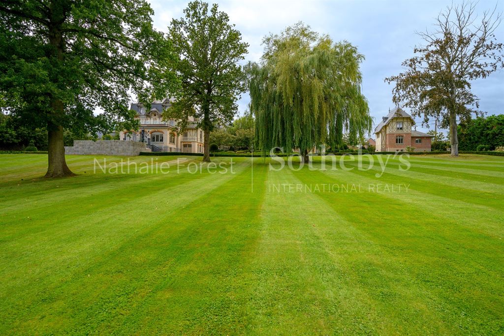 Mons En Pévèle , Co-Exclusivité , Splendide Château Xix Ème Entièrement Rénové Sur 1Ha6 , Dependance<span>À MONS EN PEVELE