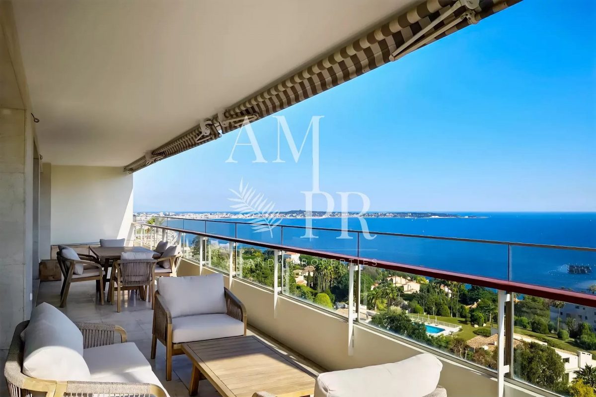 Cannes Californie - Appartement 4 Pièces De 128M2 - Vue Mer Panoramique<span>À CANNES