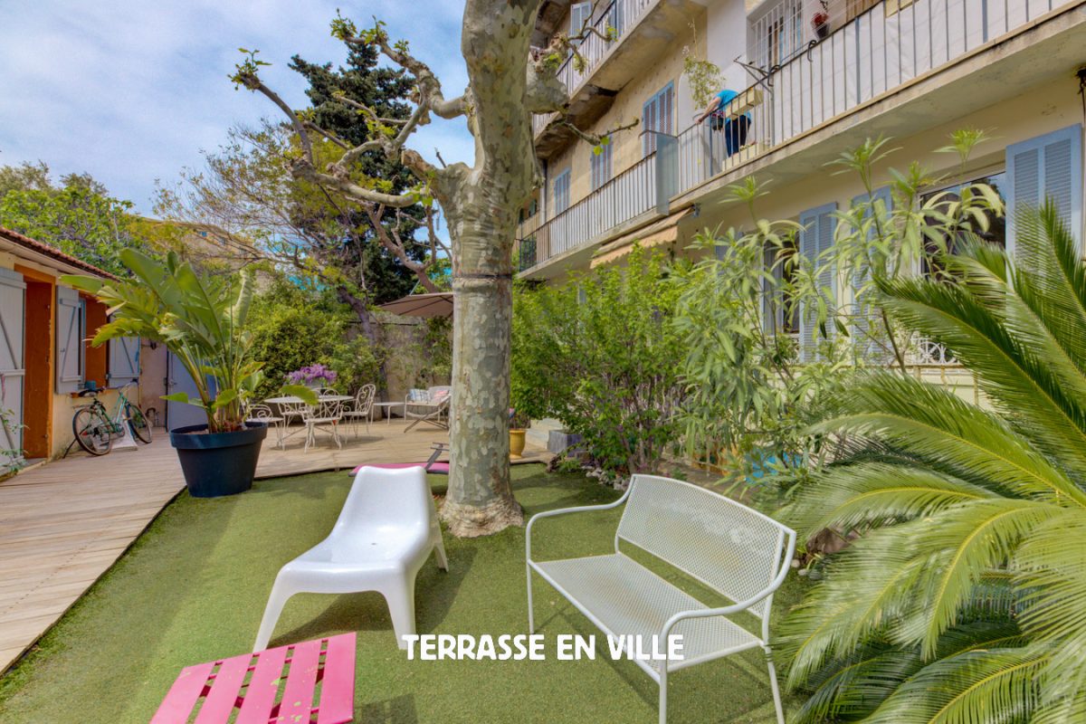 Vauban / Breteuil - T5/6 - 159M2 - Jardin - Dependance - 830 000 €<span>À MARSEILLE