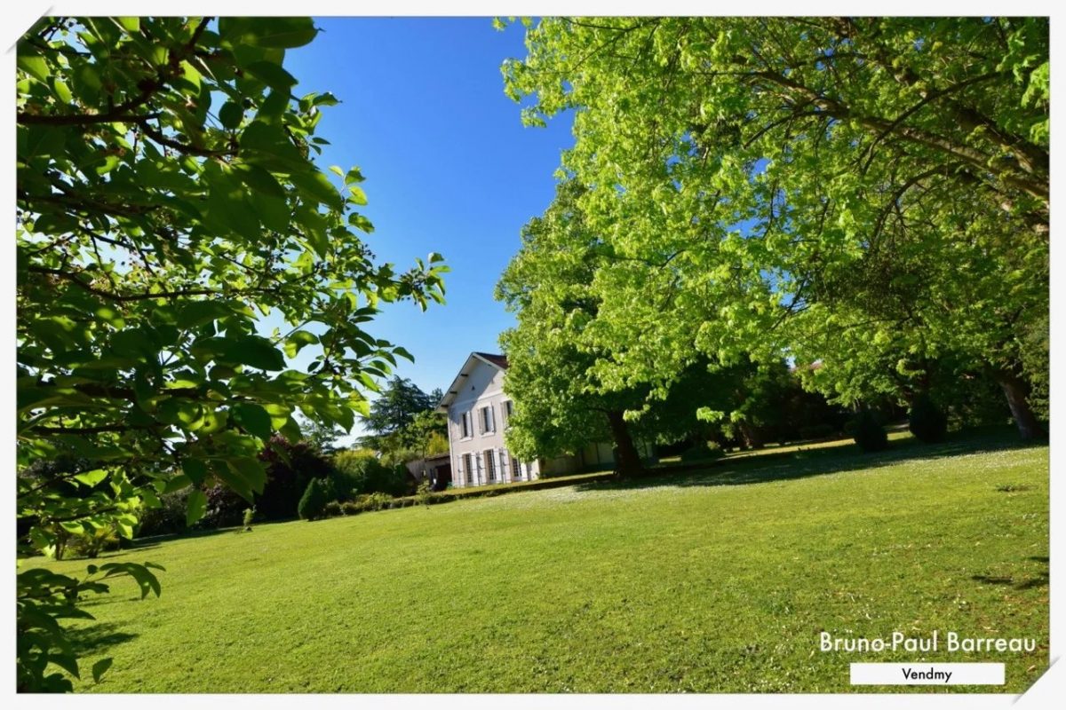 À Vendre Très Élégante Propriété – Bordeaux Cauderan<span>À Bordeaux