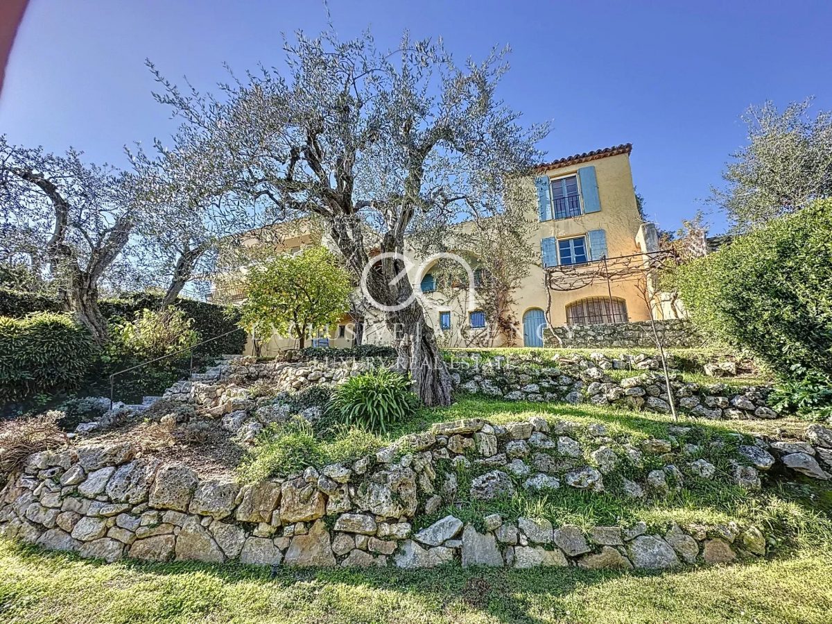 Castellaras Proche Mougins Villa De 144M² Avec Jardin<span>À Mouans-Sartoux