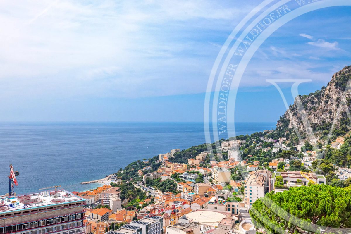 Opportunité D'investissement De Premier Ordre : Penthouse Et Studio Exceptionnels Près De Monaco<span>À Cap-d'Ail