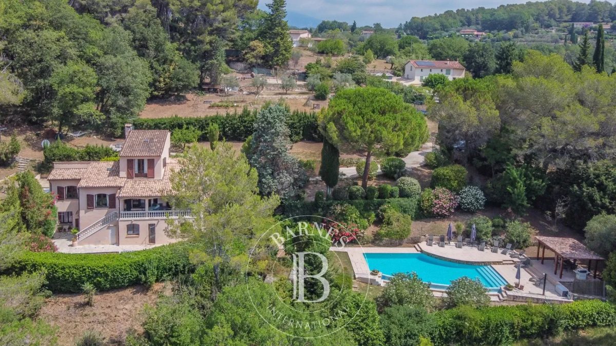 Châteauneuf-Grasse  - 1,3 Hectare - Vue Dégagée - Piscine À Débordement De 15M<span>À Châteauneuf-Grasse