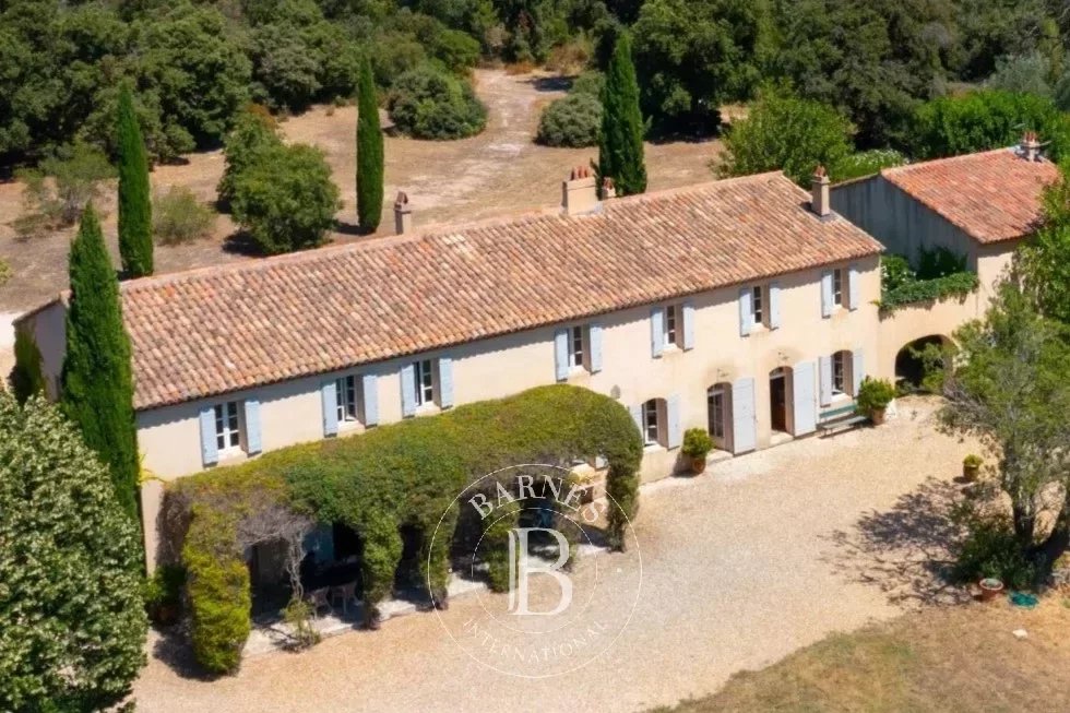 Magnifique Bastide Xviiième De 414 M² Habitable, En Parfait État, 5 Chambres,  Dépendance, Piscine, Parc De 2 Hectares<span>À La Cadière-d'Azur