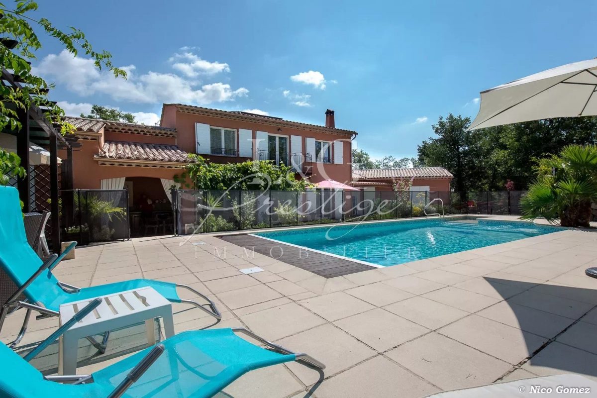 Magnifique Villa À Fayence Avec 6 Chambres Et Studio Indépendant<span>À Fayence