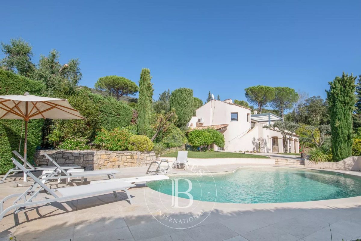 Grimaud - Beauvallon - Villa Rénovée Vue Mer<span>À Grimaud