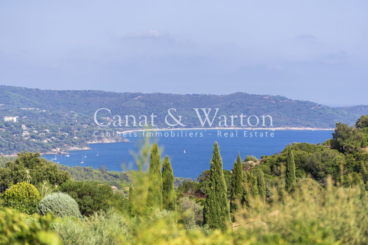 Vue Mer Exceptionnelle: Villa D'architecte Avec Piscine À Cavalaire<span>À Cavalaire-sur-Mer