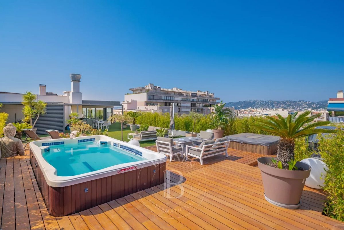 Toit Terrasse - Vue Mer - Piscine Et Jacuzzi<span>À Antibes