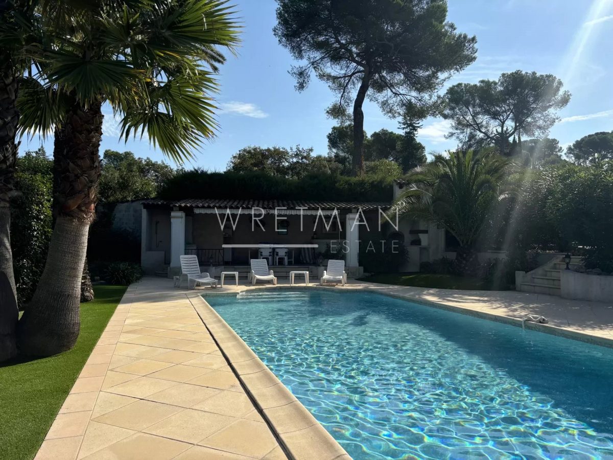 Villa Avec Appartement Indépendant - Mougins<span>À Mougins