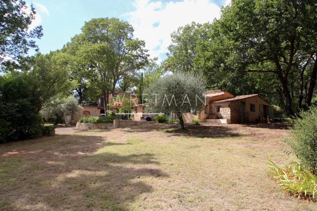 Villa En Pierre Avec Piscine - Montauroux<span>À Montauroux