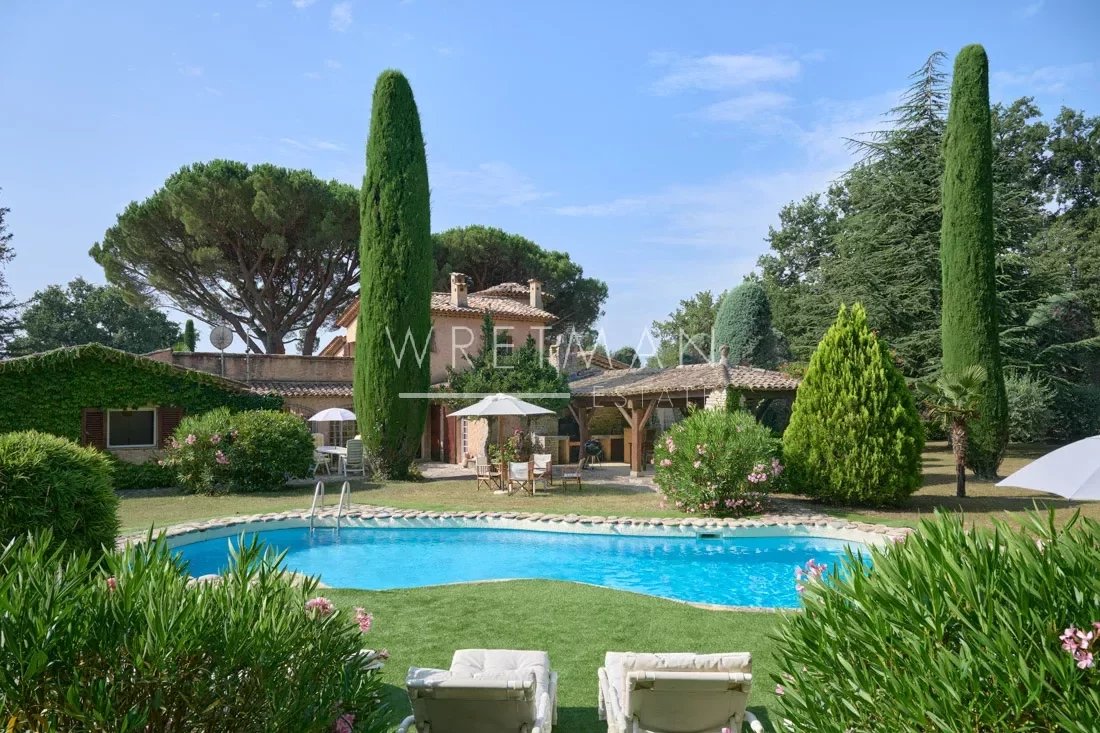 Maison En Pierre Avec Grand Jardin Paysagé Et Piscine Chauffée<span>À Saint-Vallier-de-Thiey