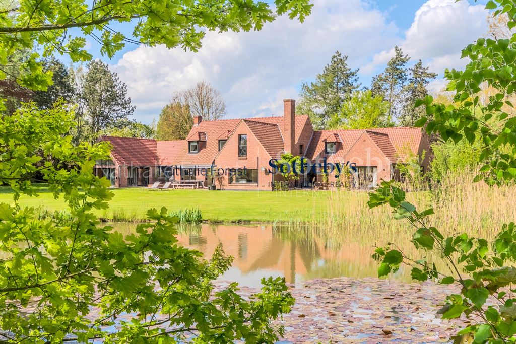 Campagne De Beaucamps-Ligny , Exceptionnelle Maison D'architecte Sur  7800 M2 De Terrain Avec Étang<span>À BEAUCAMPS LIGNY