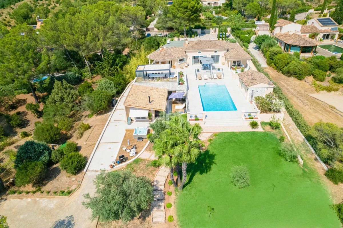 Roquebrune-Sur-Argens - La Bouverie - Villa Vue Sur Le Rocher - Piscine - Garage<span>À Roquebrune-sur-Argens