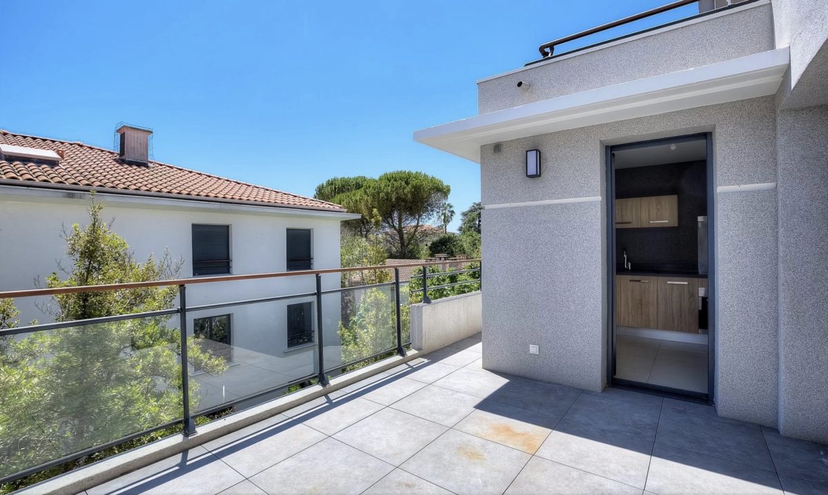 Cannes Central Penthouse T3 De 70M2  Terrasse Sud 43M2 Garage<span>À CANNES