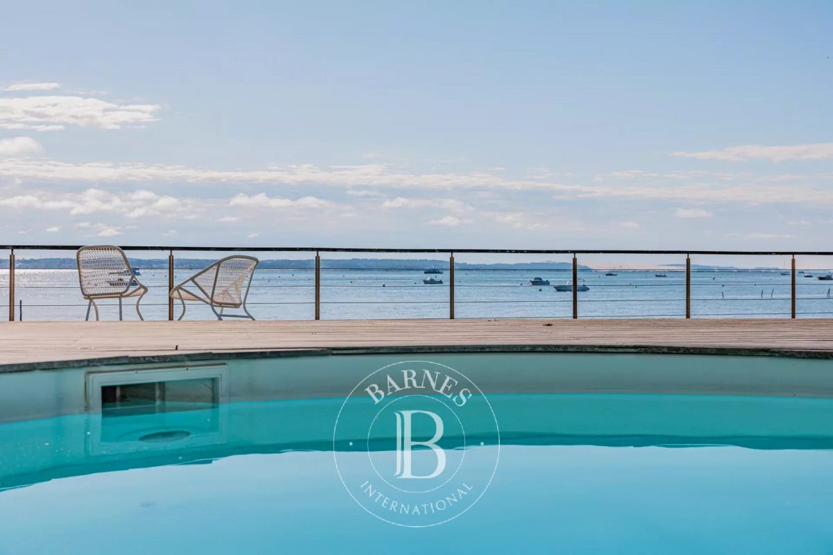 Villa D'exception En 1Ère Ligne À Piraillan Avec Vue Panoramique Sur Le Bassin D'arcachon<span>À Lège-Cap-Ferret