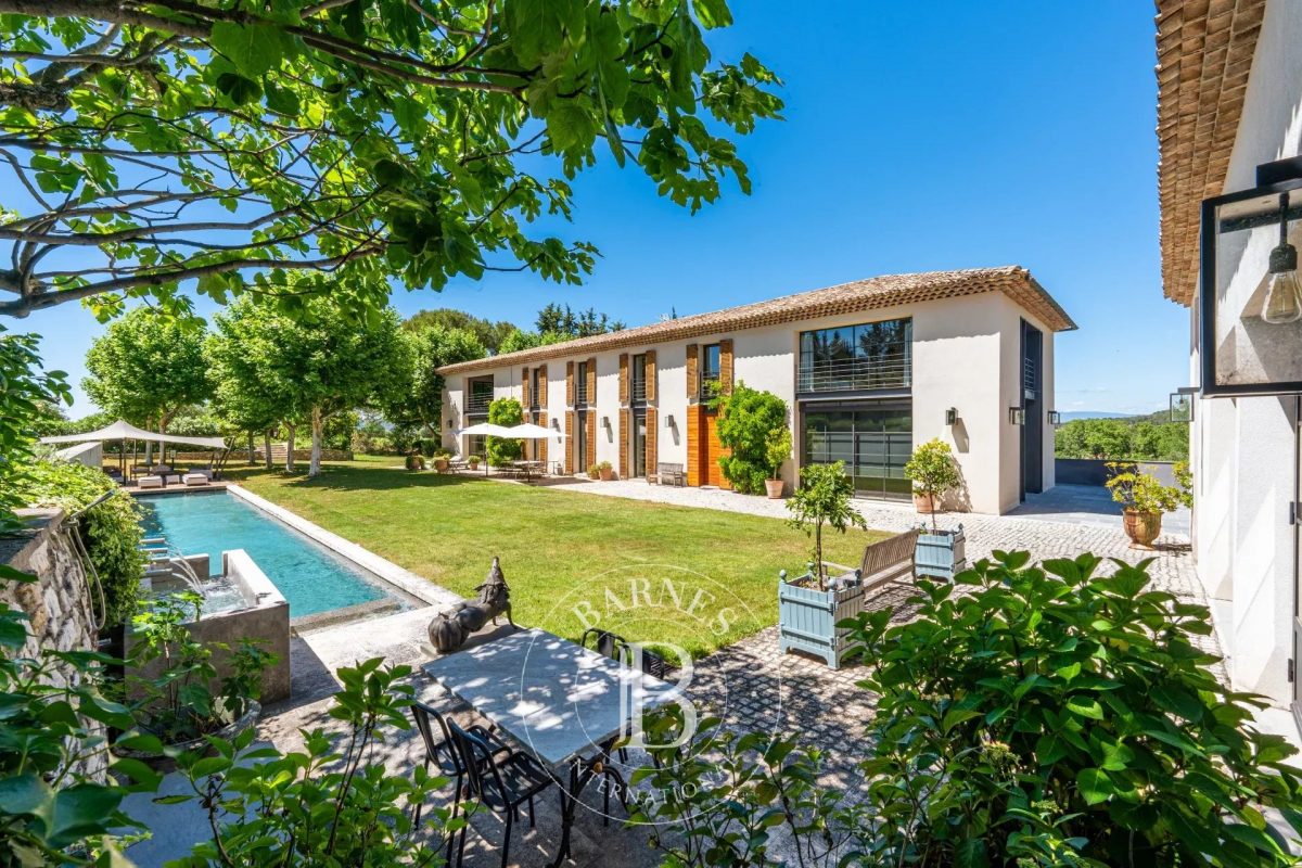 Aix-En-Provence - Propriete D'exception - 1000 M² -  3 Hectares - Piscine - Garages -<span>À AIX EN PROVENCE