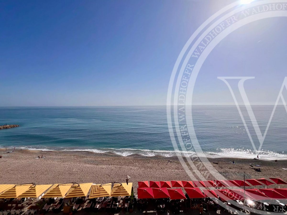 Appartement De 2 Chambres À Coucher Avec Vue Panoramique Sur La Mer Dans Le Centre De Menton<span>À Menton