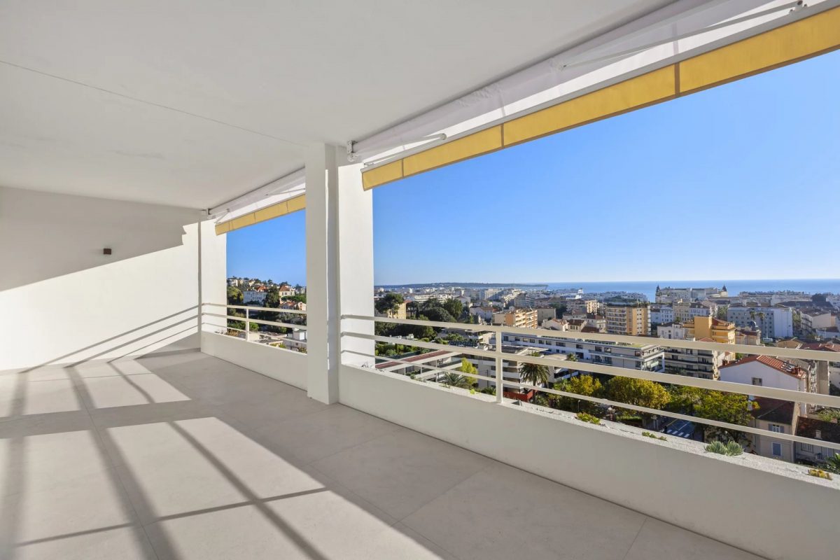 Magnifique Appartement De 4 Pièces Avec Terrasse Vue Mer - Cannes Montfleury<span>À CANNES