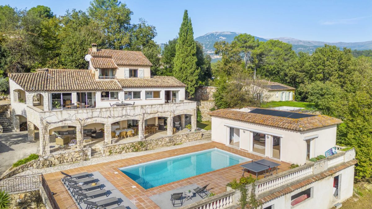 Grande Maison Familiale Avec Piscine Dans Un Quartier Paisible<span>À Roquefort-les-Pins