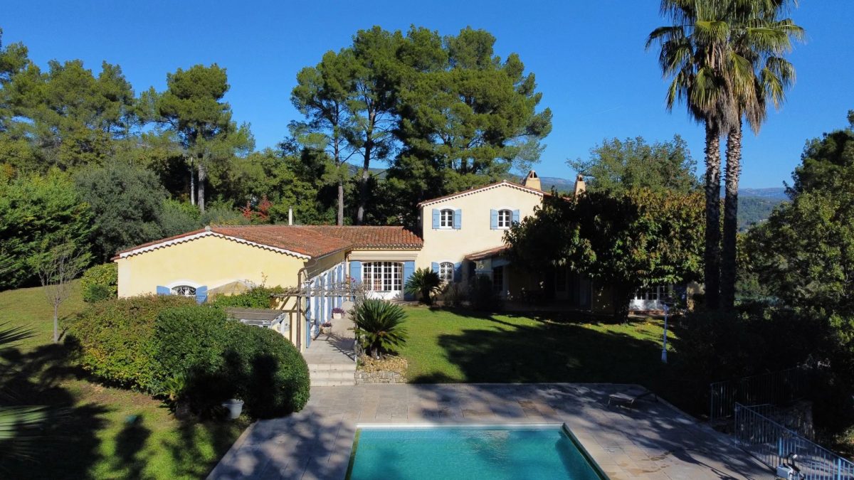 Rare Maison Avec Beaucoup De Charme Et Vue Village - Fayence<span>À Fayence