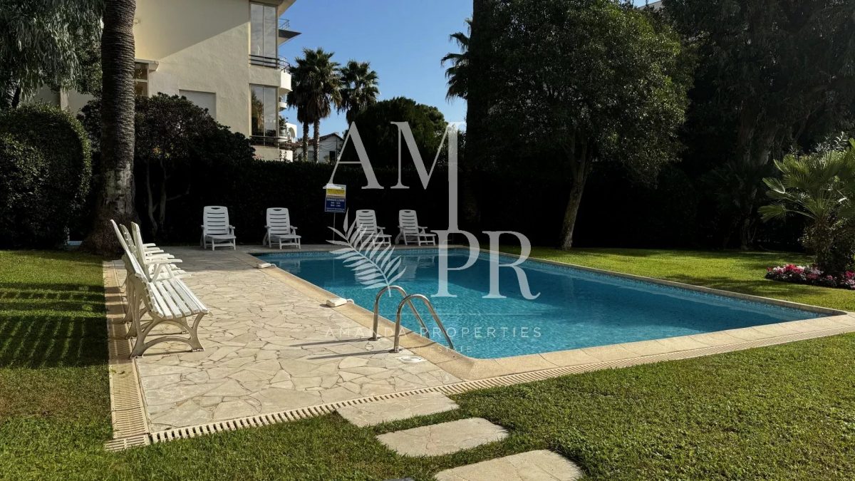 Cannes Palm Beach - Appartement 3/4 Pièces De 102M2 - Vue Mer - Piscine<span>À CANNES