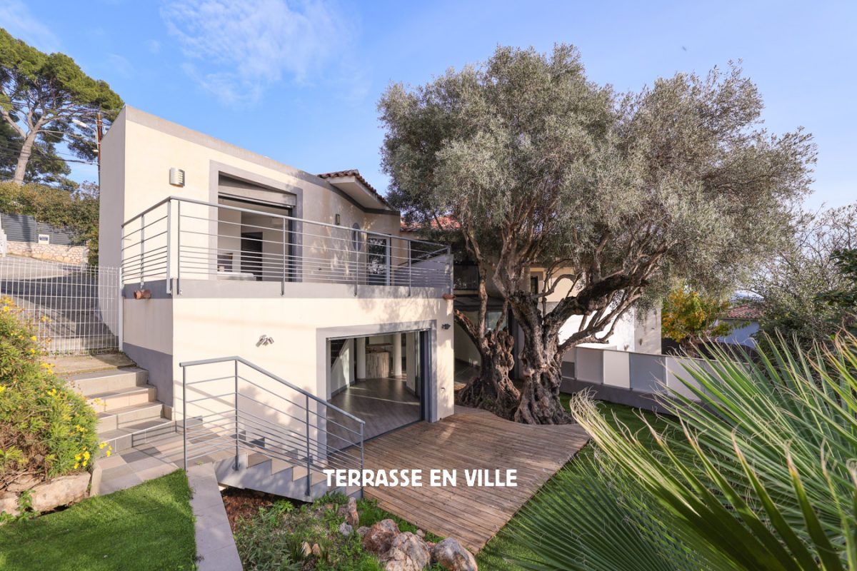 Toulon Est - Maison Contemporaine T5 - 136M2 - Jardin 300M2 - Terrasse Vue Mer - 695 000€<span>À Toulon