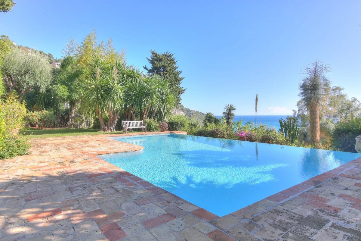 Villa Avec Vue Mer, Piscine À Débordement Et Magnifique Jardin - Roquebrune-Cap-Martin<span>À Roquebrune-Cap-Martin