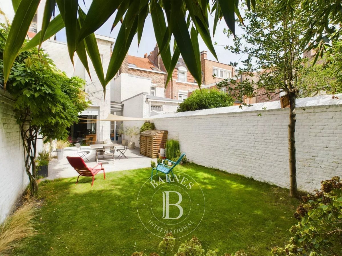 La Madeleine, Romarin, Maison Bourgeoise De 163 M², 5 Chambres, Terrasse Et Jardin<span>À LA MADELEINE