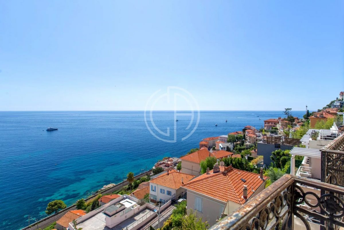 Roquebrune-Cap-Martin  - Propriété Niçoise  À Rénover<span>À Roquebrune-Cap-Martin