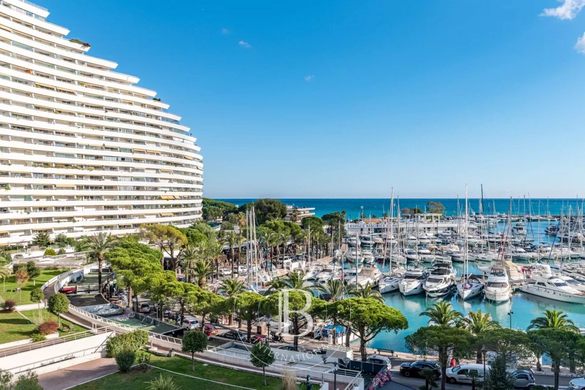 Front De Mer - Appartement D'angle Exceptionnel - Vue Panoramique Époustouflante<span>À Villeneuve-Loubet