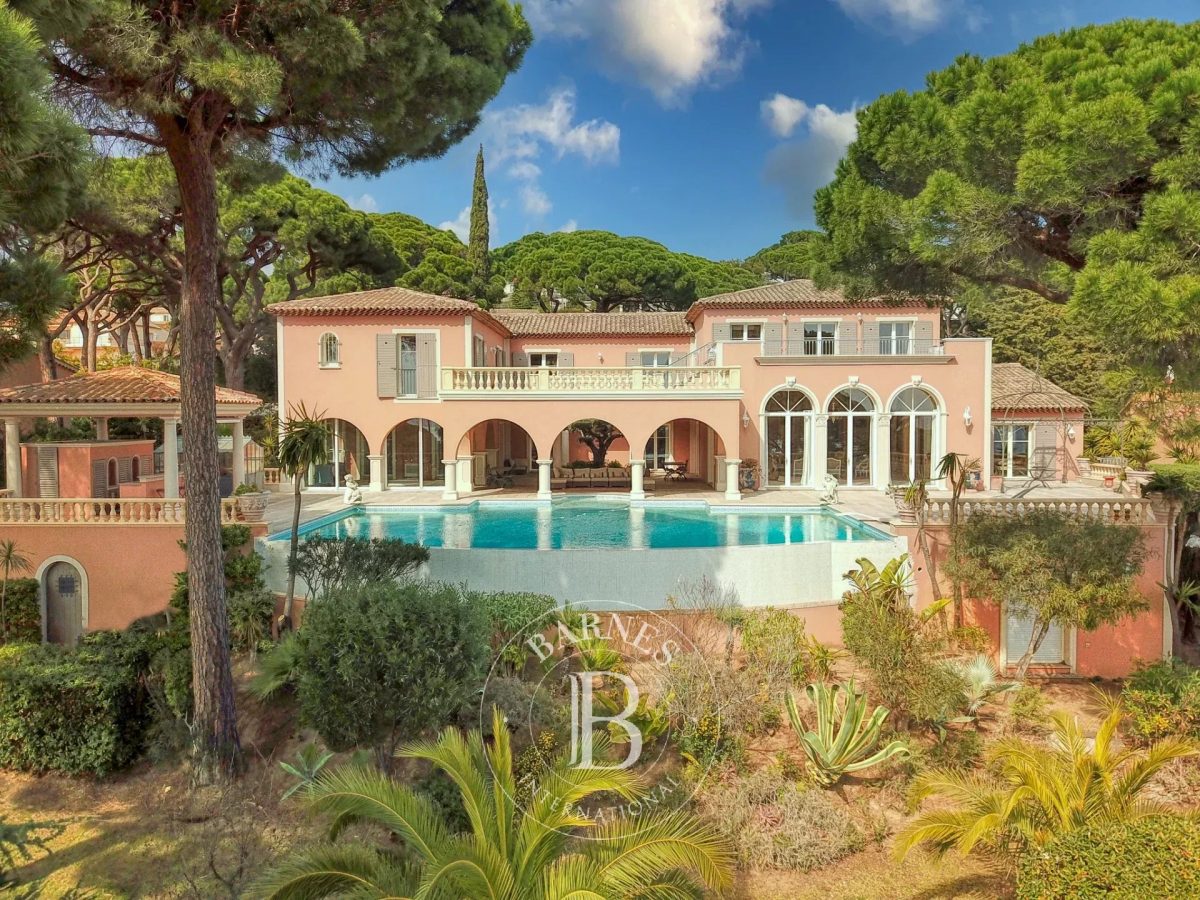 Vente Interactive - Exclusivite  Barnes - Sainte-Maxime - Maison De Maître - Piscine 17.5 X 10M - Garages<span>À Sainte-Maxime