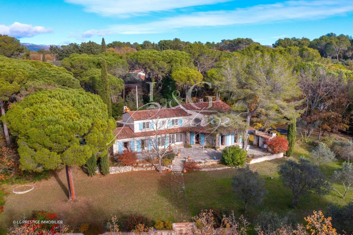 Maison D'architecte Avec Piscine Au Calme<span>À Fayence