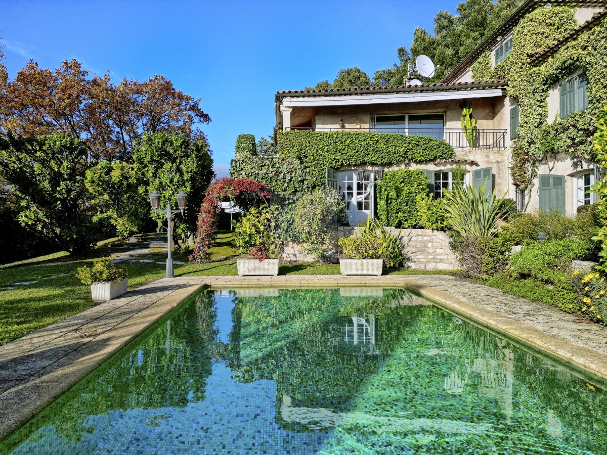 Magnifique Vue Mer Dans Un Domaine Prestigieux<span>À st paul de vence