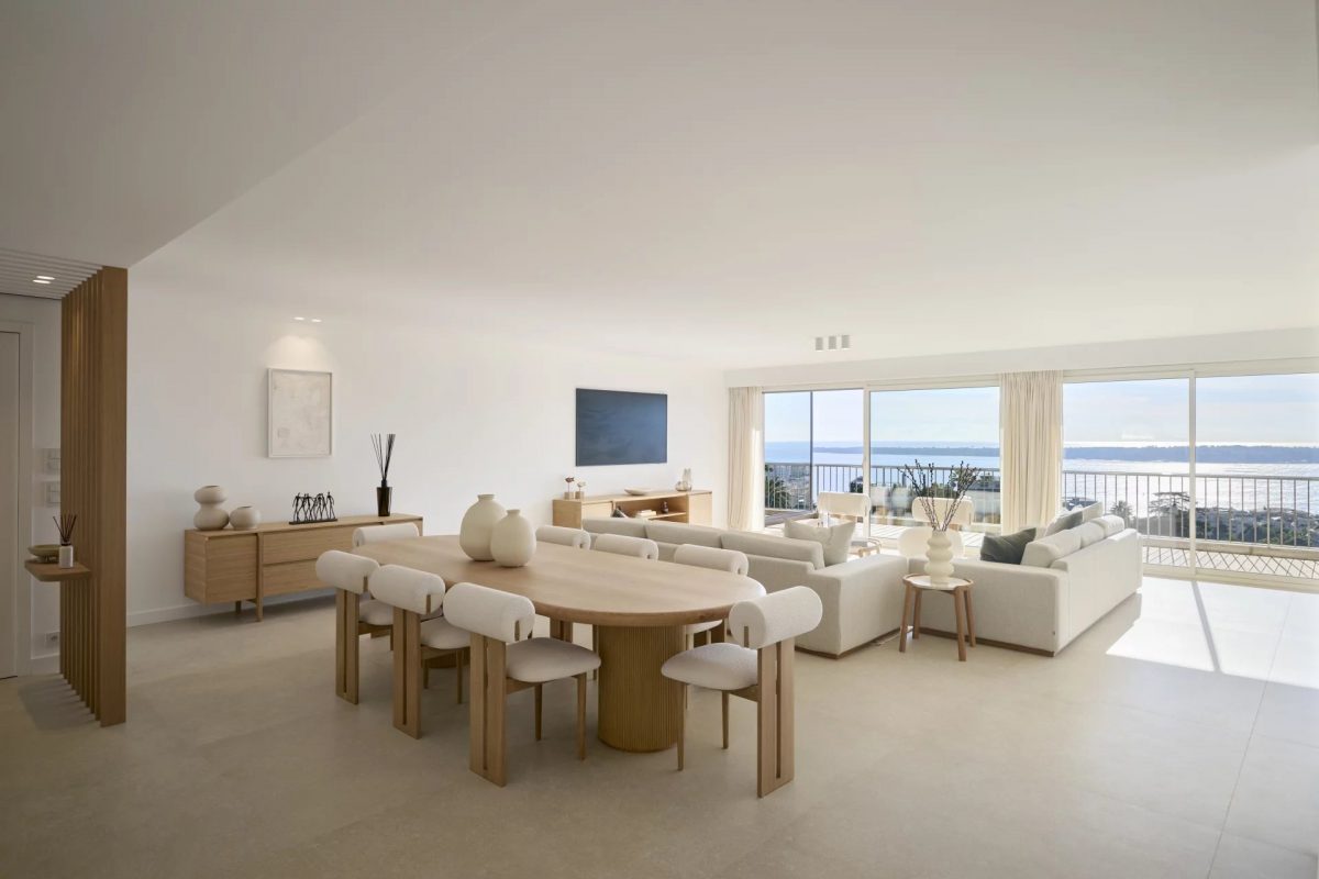 Splendide 5 Pièces Avec Vue Mer Panoramique, Refait Entièrement À Neuf Dans Une Prestigieuse Résidence - Cannes Californie<span>À CANNES