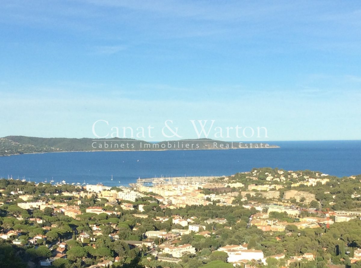 Résidence Avec Piscine: Mas Rénové Avec Une Vue Mer Exceptionnelle<span>À Cavalaire-sur-Mer