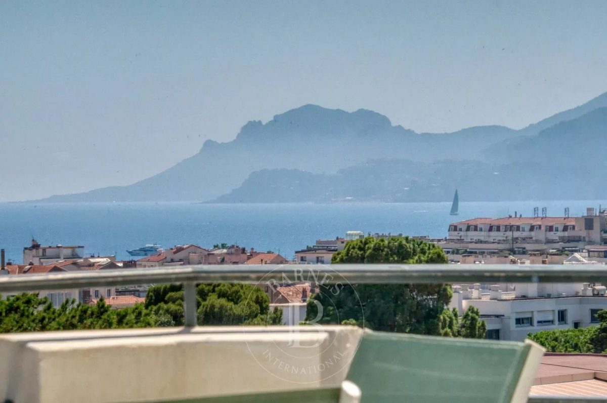 Cannes Montrose - Appartement Bourgeois 6 Pieces - Vue Mer Panoramique<span>À CANNES